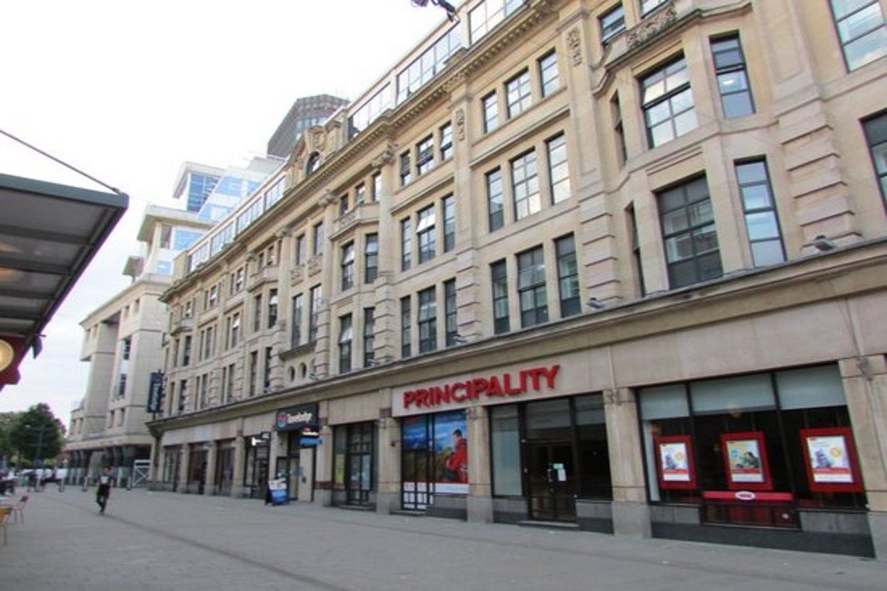Travelodge Cardiff Central Queen Street Exterior foto